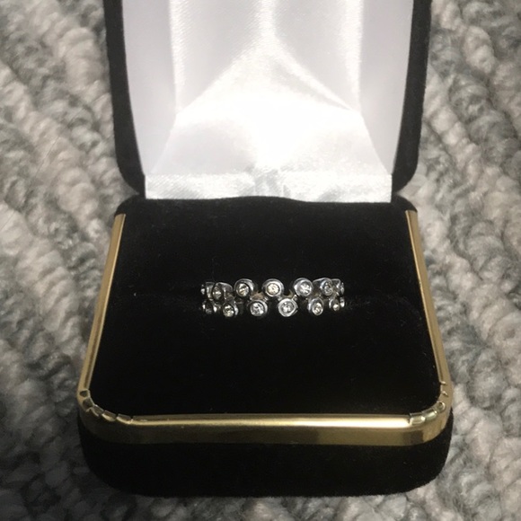 CZ Silver ring - Picture 3 of 8